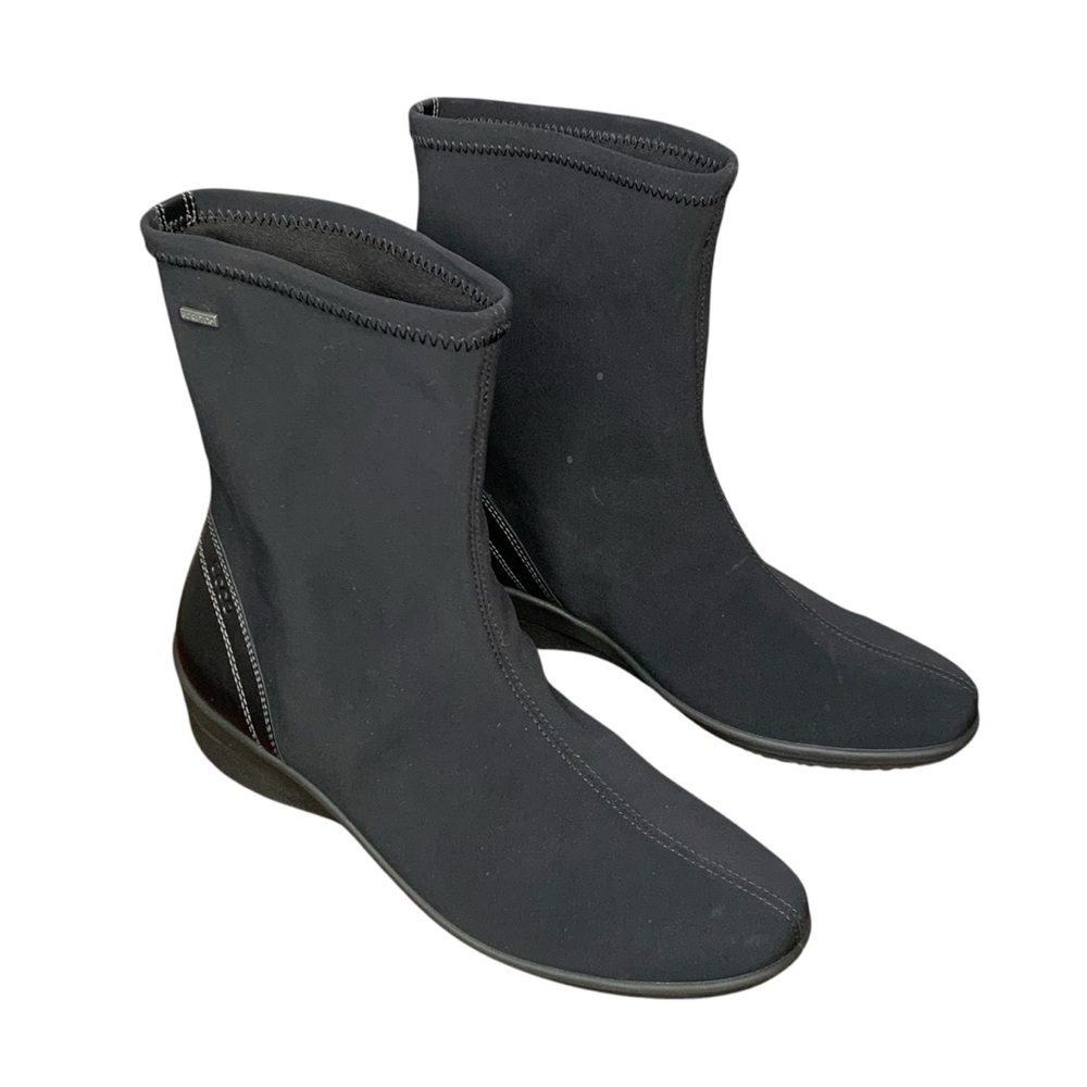 Ecco Ideal Feet Corse Abelone Goretex®️ wedge heel pull on bootie.‎ Size 6-6.5